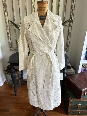 NWT Bagatelle White Eyelet Trench Coat Size Small